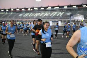 BIB: 5093, 5033
                            <button type="button" onclick="openModal(10462438)" class="btn btn-primary btn-sm float-right btn-popup" data-toggle="modal" data-target=".modal-high-quality">
                        <i class="fas fa-shopping-cart"></i> Add to Cart
                    </button>
                                            <button type="button" onclick="isThisMe(10462438, true)" class="btn btn-success btn-sm float-right btn-popup btn-isme hidden" data-toggle="tooltip" data-placement="bottom" title="นี่คือรูปของคุณใช่ไหม คลิกที่นี่เพื่อเอาเข้าอัลบั้ม">
                        <i class="fas fa-plus"></i> Add to album
                    </button>
                    <button type="button" onclick="isThisMe(10462438, false)" class="btn btn-warning btn-sm float-right btn-popup btn-isnotme hidden">
                        <i class="fas fa-ban"></i> Remove from album
                    </button>